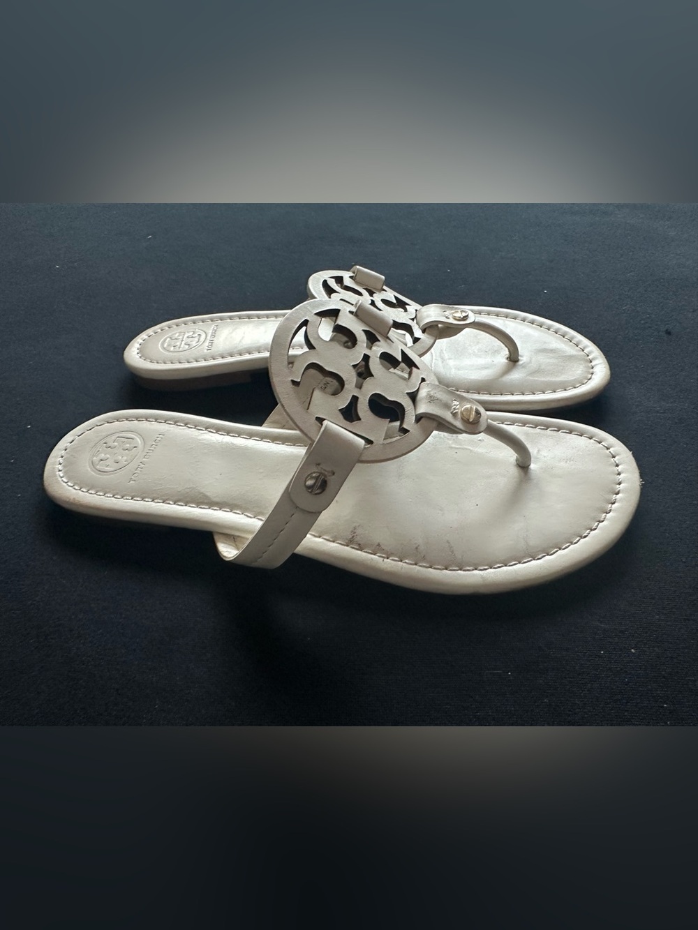 Tory Burch white Miller double T  Circle Logo Thong Sandals - Picture 2 of 8